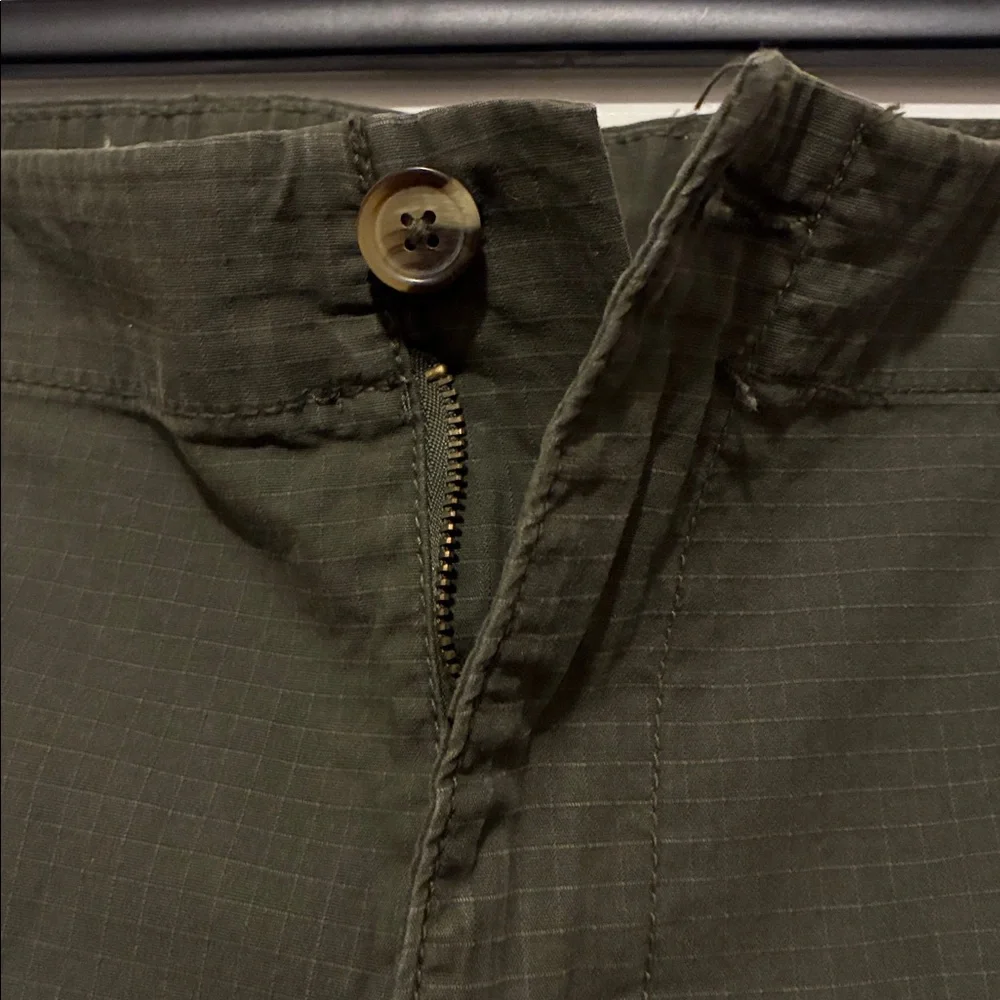 🆕 New Listing! Old Navy Dark Green Cargo Shorts